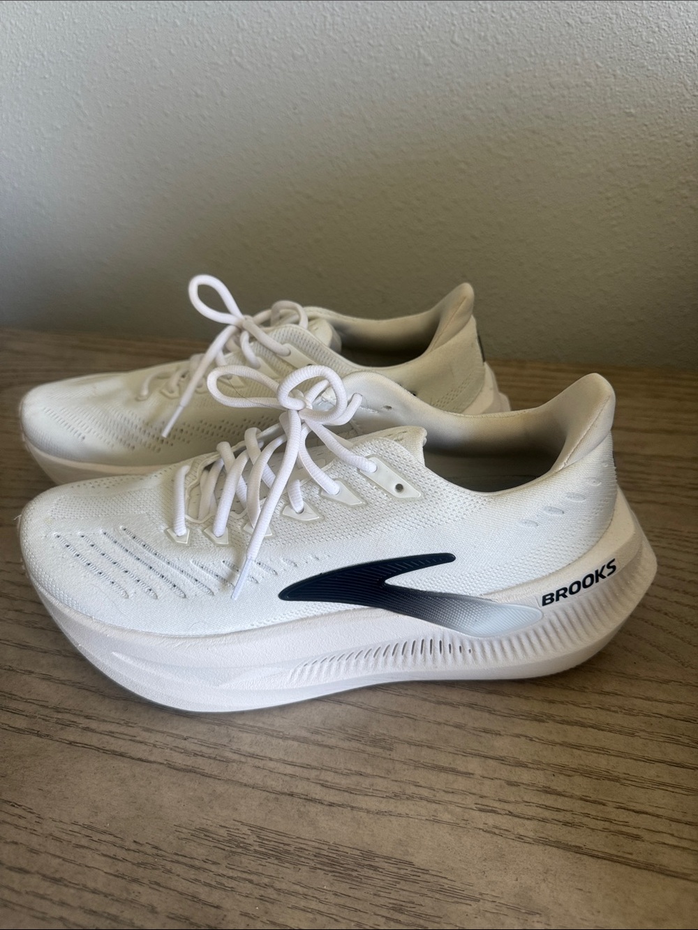Women's Glycerin Max 2 - Worn only a few times - Picture 3 of 6